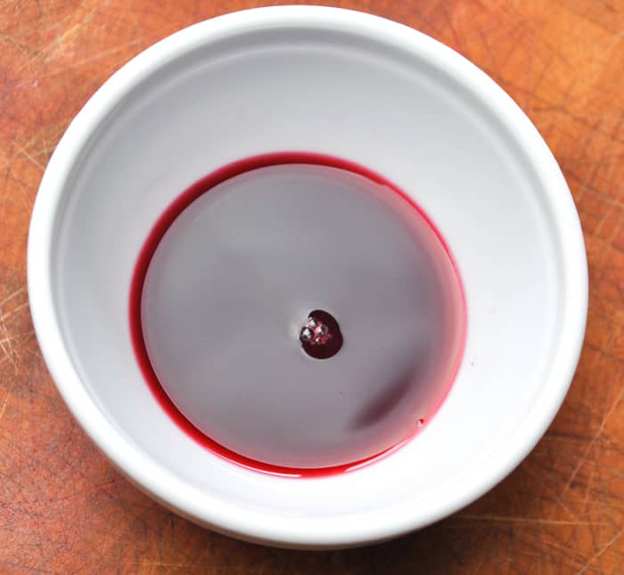 Fresh Pomegranate Juice: The easy way!